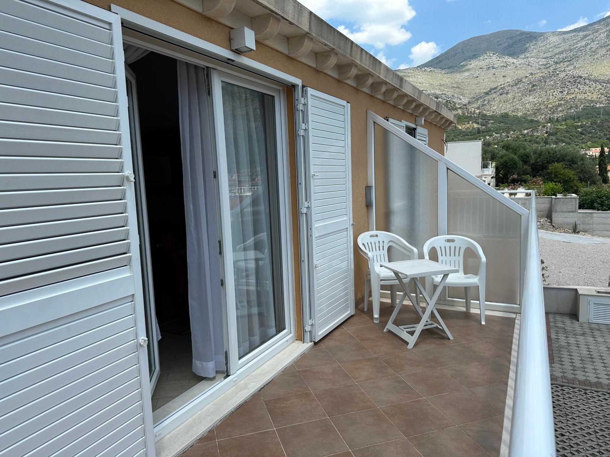 Apartments Villa Eva Slano Bagian luar foto