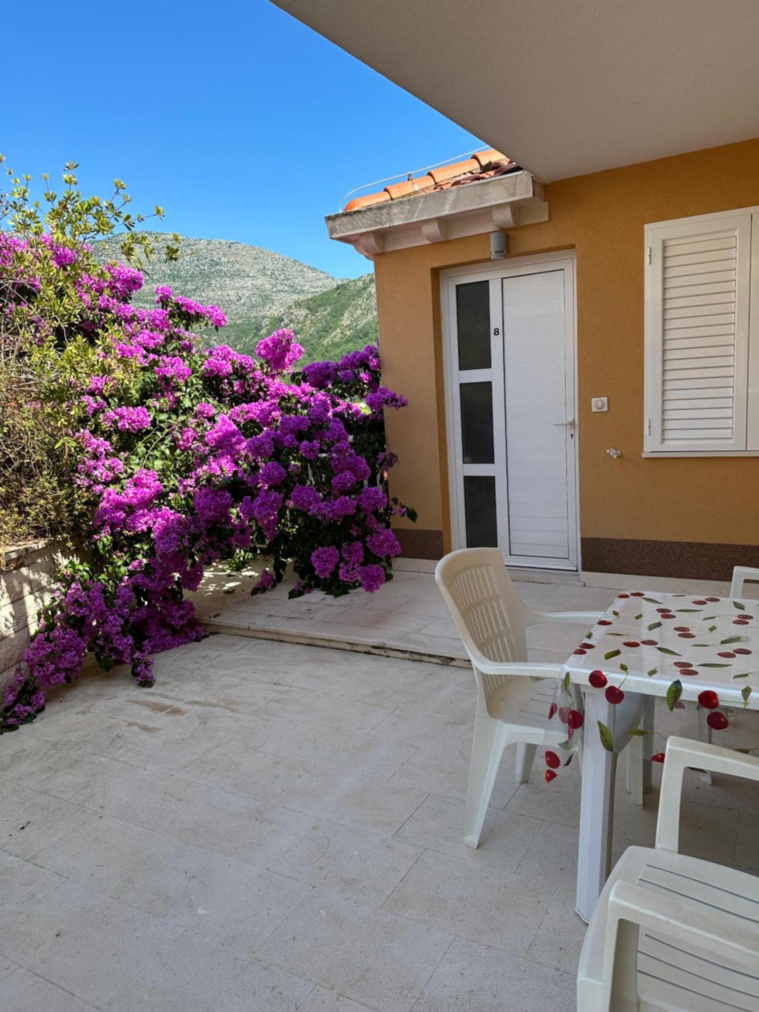 Apartments Villa Eva Slano Bagian luar foto