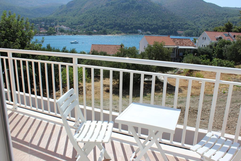 Apartments Villa Eva Slano Bagian luar foto